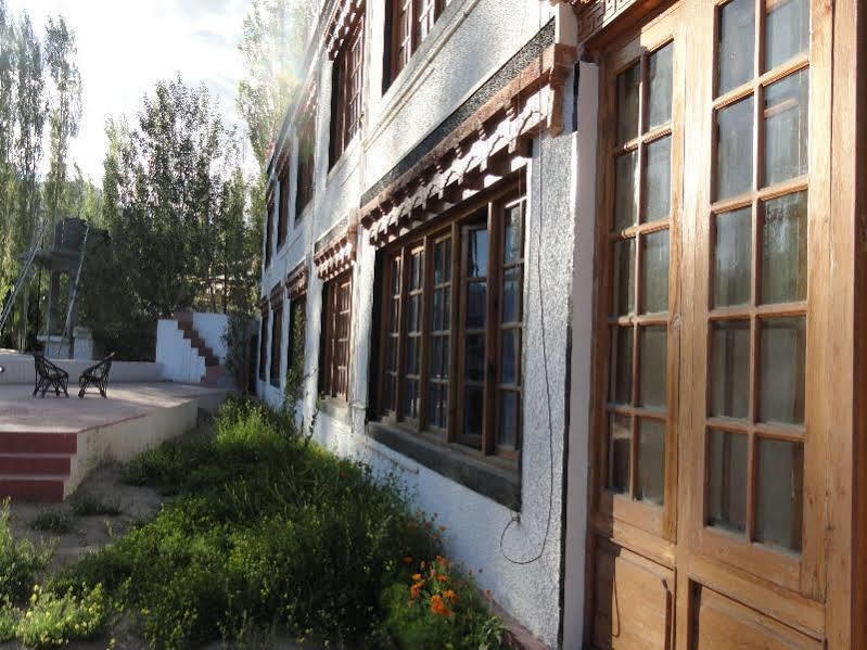 Hôtel Mandala à Leh Extérieur photo